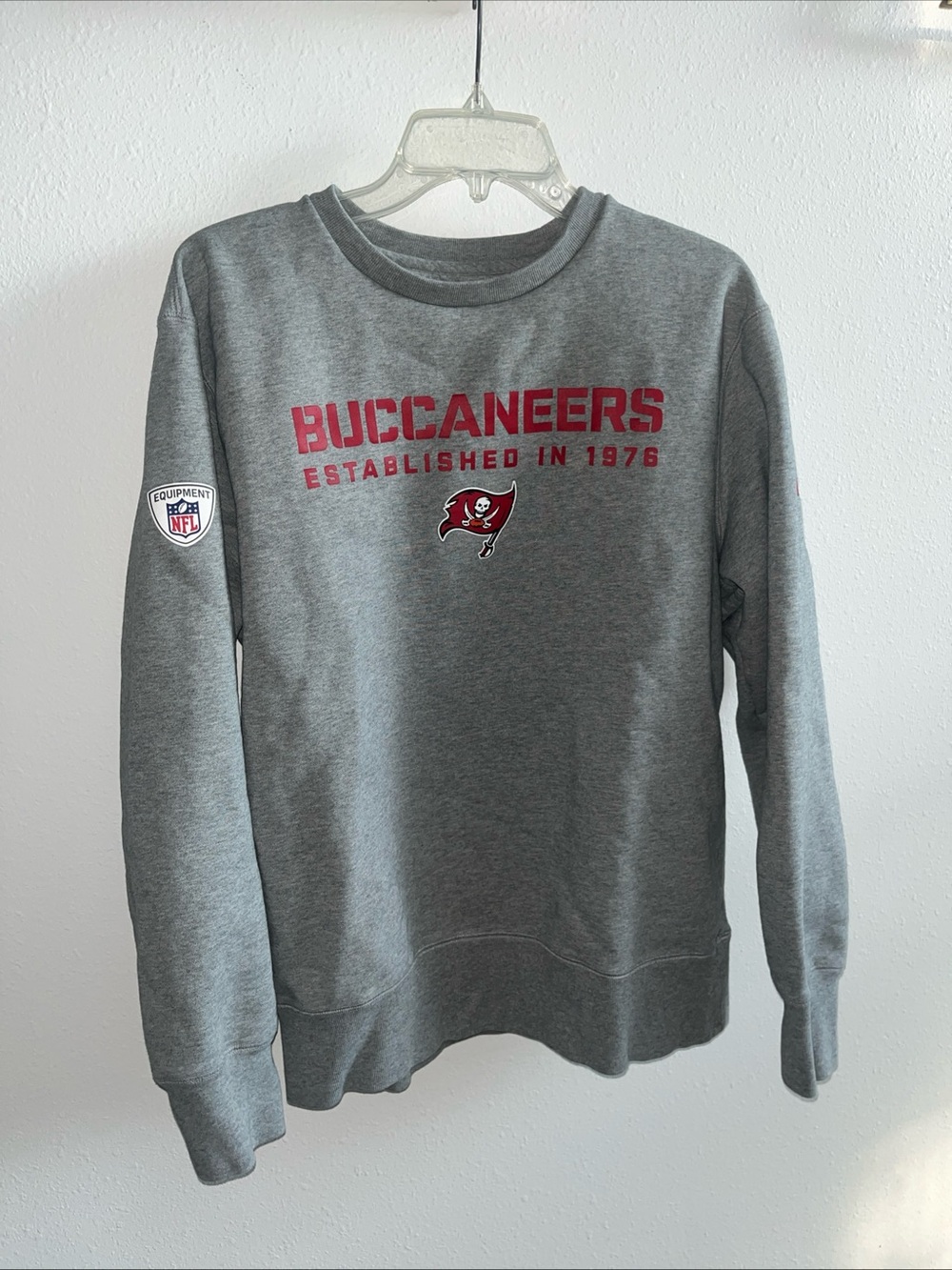 Tampa Bay Buccaneers Men’s Nike Training Sweatshirt - M